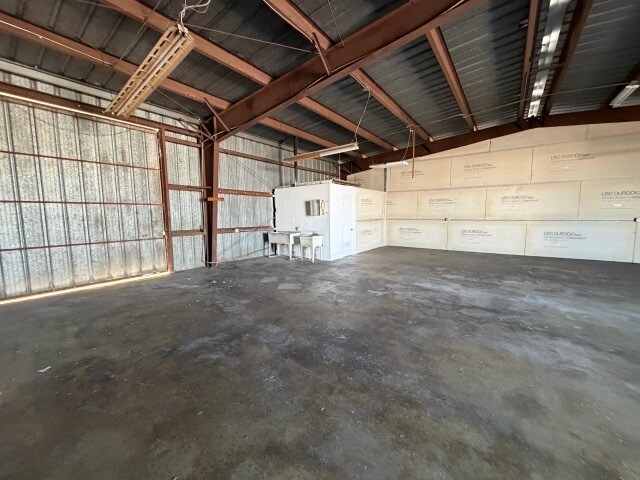 More Photos Of 11050 70th Ave, Seminole Warehouse For Sale