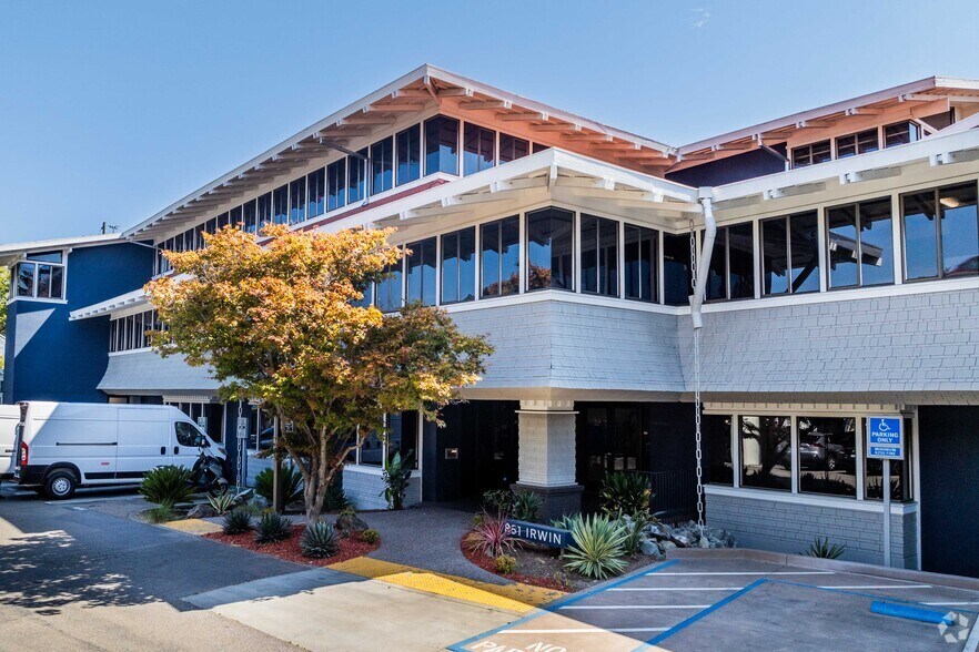 More Photos Of 851 Irwin St, San Rafael Office For Sale