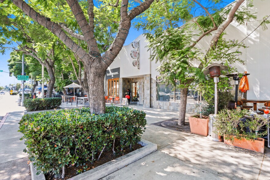 More Photos Of 9517-9523 Culver Blvd, Culver City Storefront For Lease