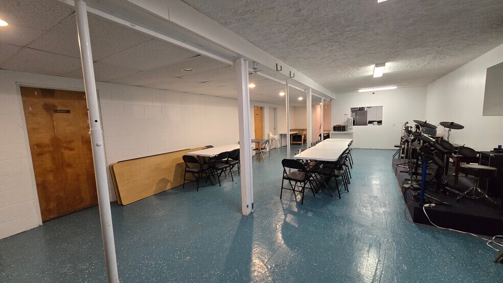 More Photos Of 8006 IN-43 Hwy, Spencer Religious Facility For Sale