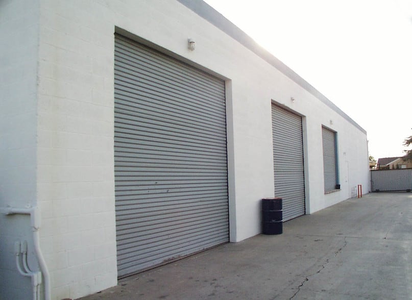 More Photos Of 930 Lawrence St, Placentia Warehouse For Lease
