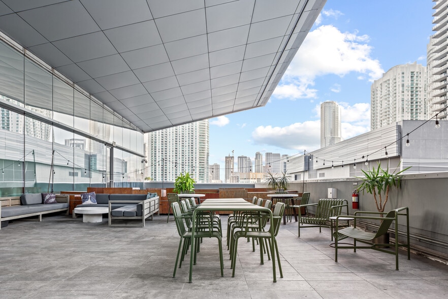 More Photos Of 78 SW 7th St, Miami Office For Lease