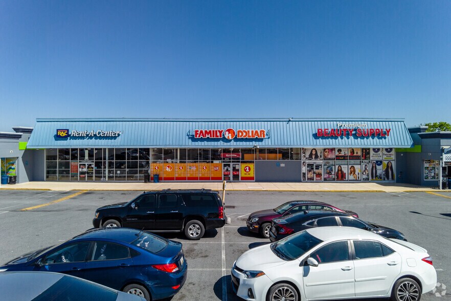 More Photos Of 6611-6737 Annapolis Rd, Landover Hills Unknown For Lease