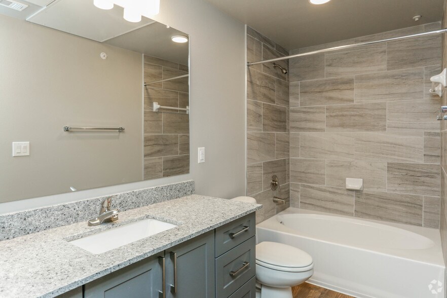 More Photos Of 14340 Wallisville Rd, Houston Apartments For Sale