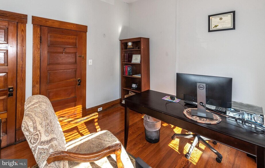 More Photos Of 233 W Patrick St, Frederick Office For Sale