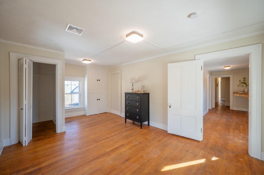 More Photos Of 329 Hazard Ave, Enfield Apartments For Sale