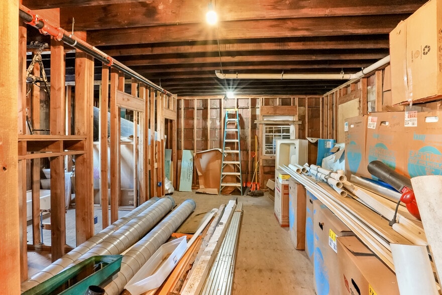 More Photos Of 81 Smith St, Perth Amboy Storefront Retail Residential For Sale