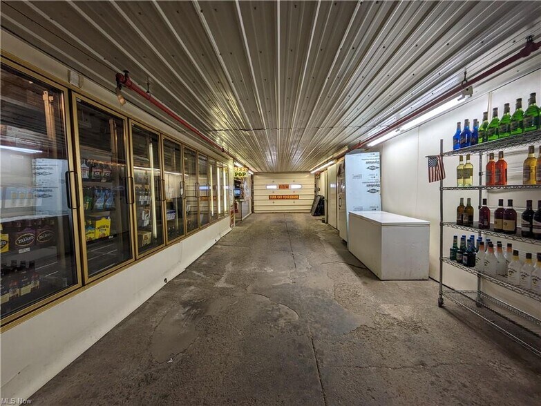 More Photos Of 1851 S Broadway, Geneva Bar For Sale
