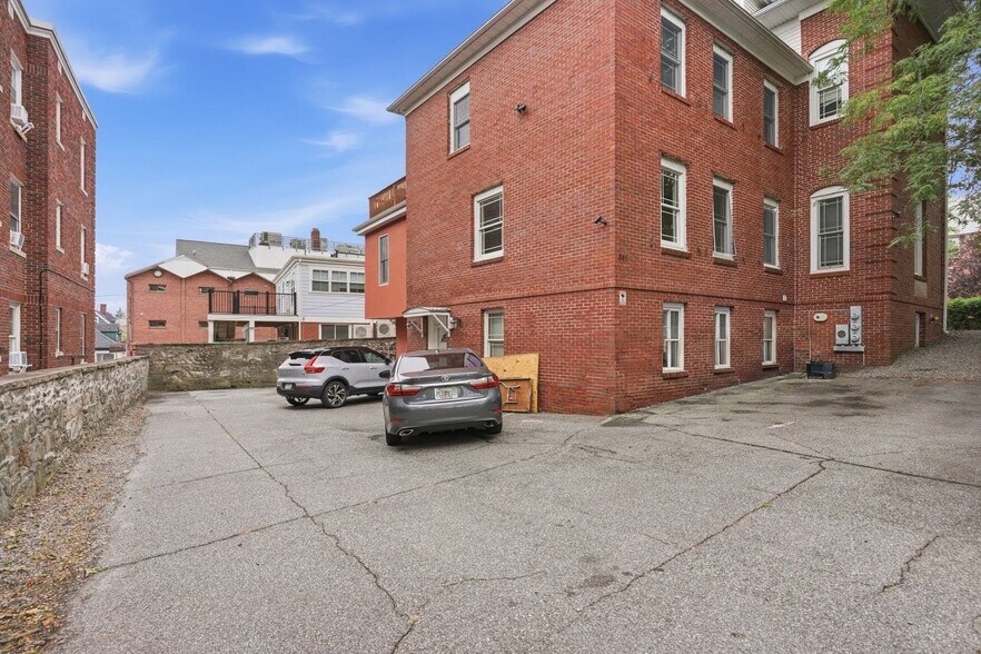 More Photos Of 299 Governor St, Providence Multifamily For Sale