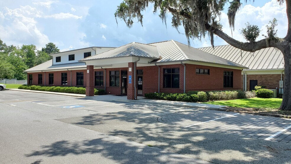 Primary Photo Of 621 Stephenson Ave, Savannah Daycare Center For Sale