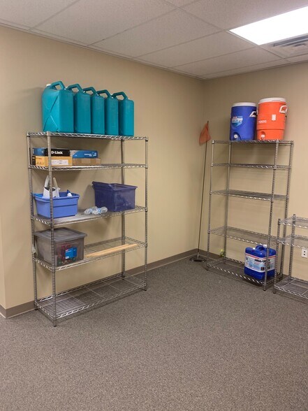 More Photos Of 2480 N Decatur Blvd, Las Vegas Light Manufacturing For Lease