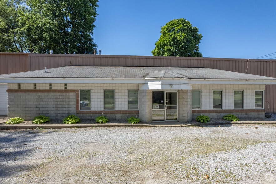 More Photos Of 4331 Cleveland Massillon Rd, Norton Warehouse For Sale