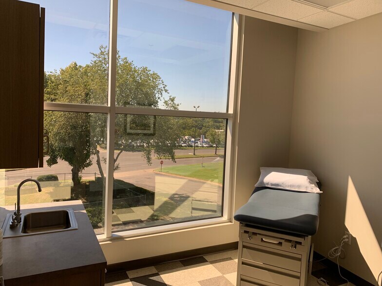 More Photos Of 5380 Hickory Hollow Pky, Antioch Medical For Lease