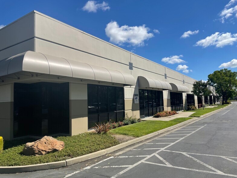 More Photos Of 3950-3960 Industrial Blvd, West Sacramento Unknown For Lease