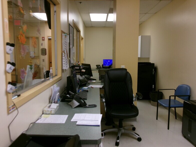 More Photos Of 57 Willowbrook Blvd, Wayne Healthcare For Sale