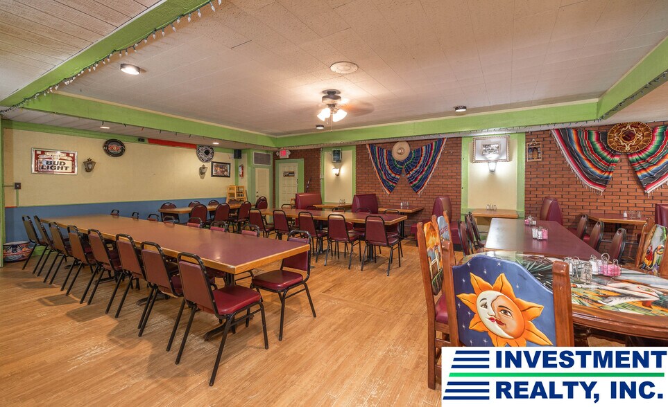 More Photos Of 121 Howard Johnson, Rolla Restaurant For Sale