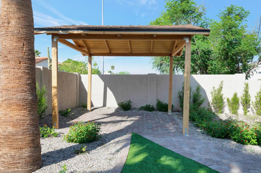 More Photos Of 15801 N 19th Pl, Phoenix Assisted Living For Sale