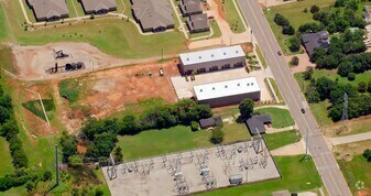 More Photos Of 1229 NW 122nd St, Oklahoma City Light Manufacturing For Sale