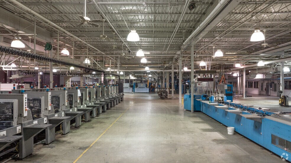 More Photos Of 458 Whitfield St, Fayetteville Manufacturing For Sale