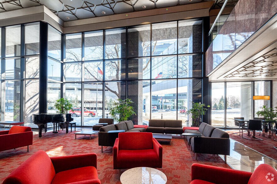 More Photos Of 8000-8500 Normandale Lake Blvd, Bloomington Unknown For Lease