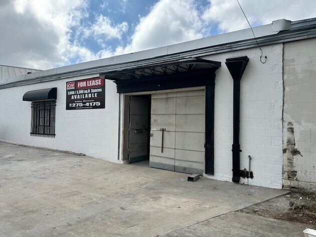 More Photos Of 541 Roosevelt Ave, San Antonio Warehouse For Lease