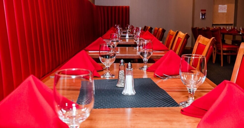 More Photos Of 8500 Annapolis Rd, New Carrollton Hotel For Sale