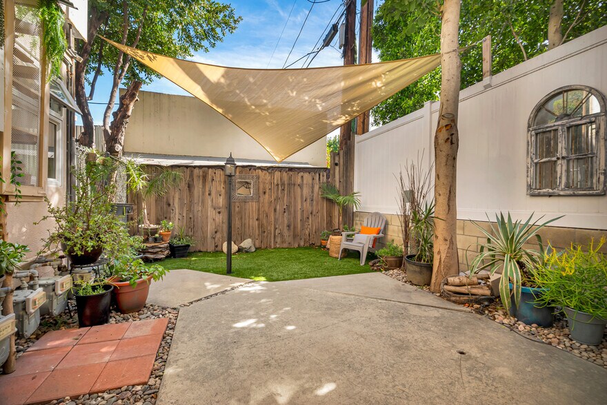 More Photos Of 14722 Magnolia Blvd, Sherman Oaks Apartments For Sale