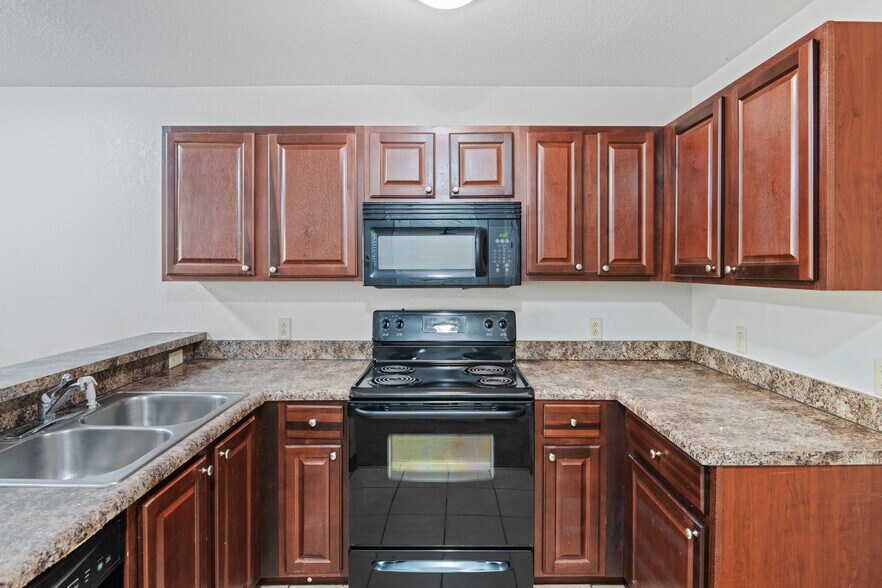 More Photos Of 849 Glades Rd, Gatlinburg Specialty For Sale