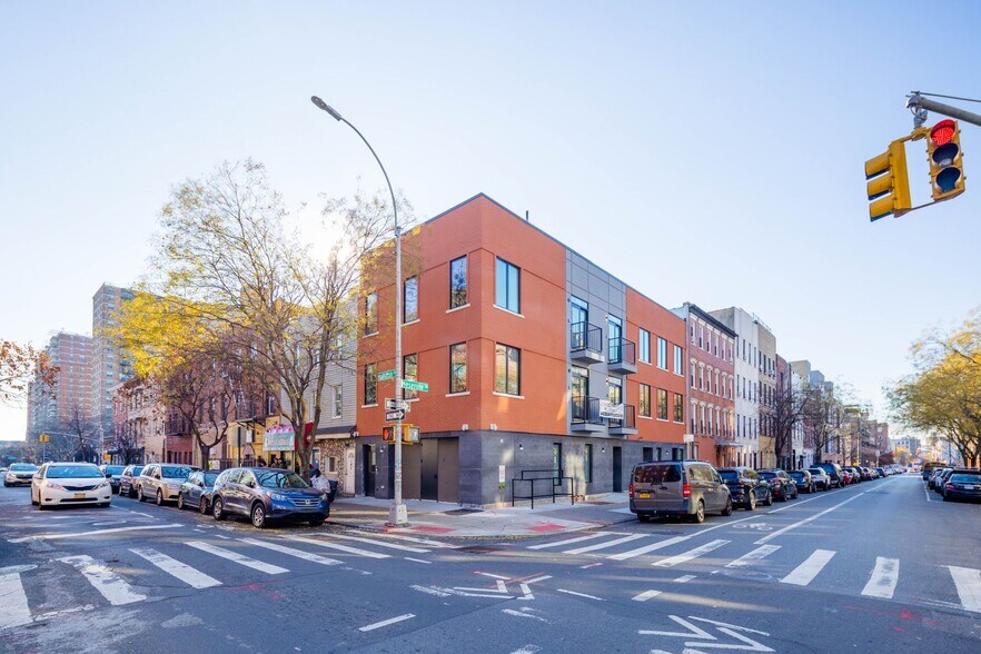 More Photos Of 145 Manhattan Ave, Brooklyn Storefront Retail Residential For Lease