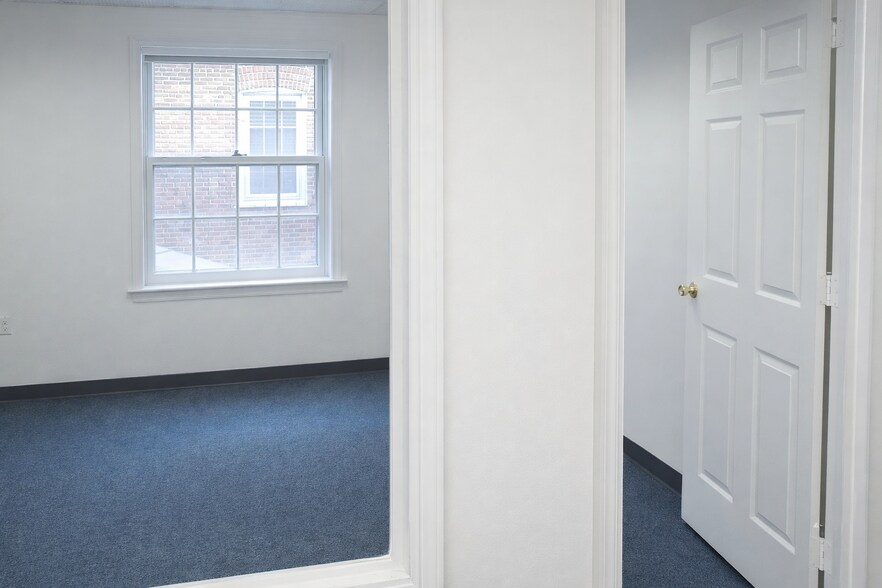 More Photos Of 18 Bank St, Summit Medical For Lease