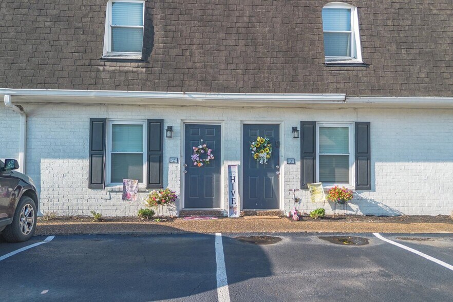 More Photos Of 324 Walton Ferry Rd, Hendersonville Apartments For Sale