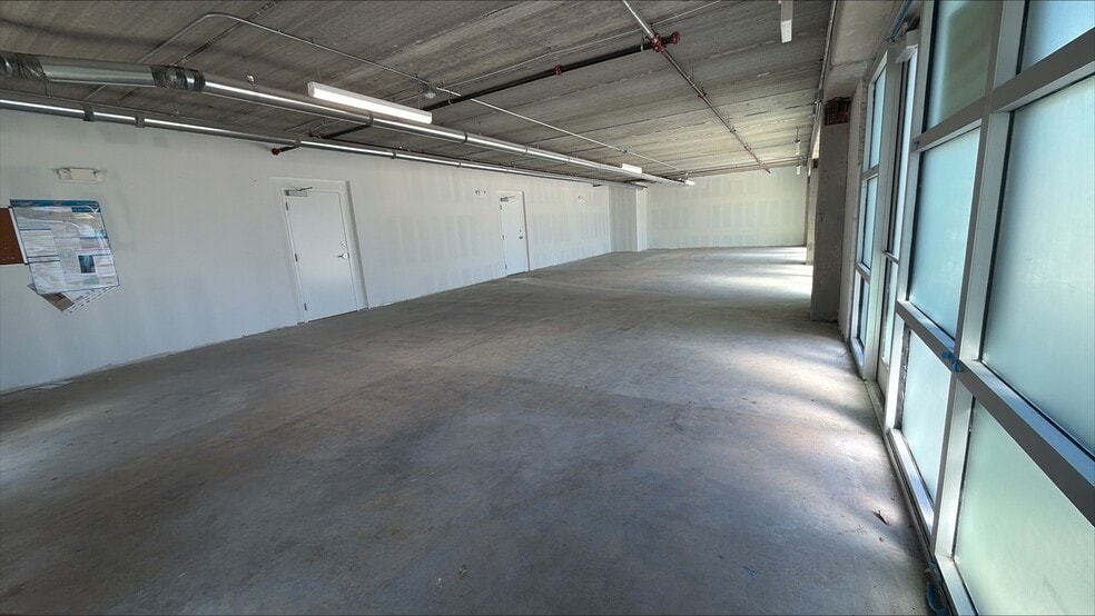 More Photos Of 3590 S State Road 7, West Park Self Storage For Lease