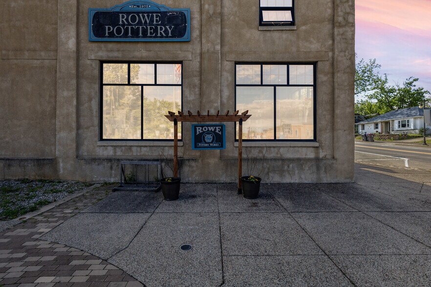 More Photos Of 108-110 E Main St, Cambridge Storefront For Sale