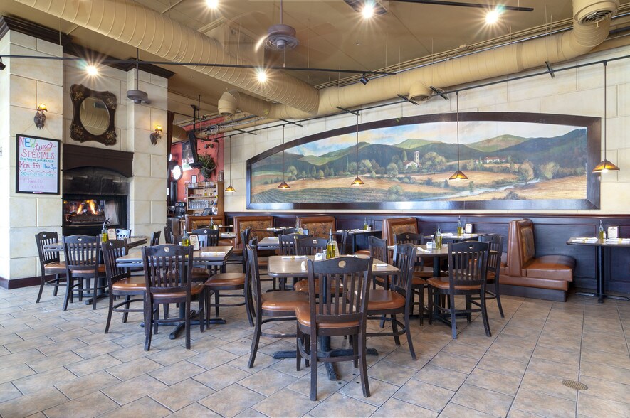 More Photos Of 1565 W 75th St, Woodridge Restaurant For Sale