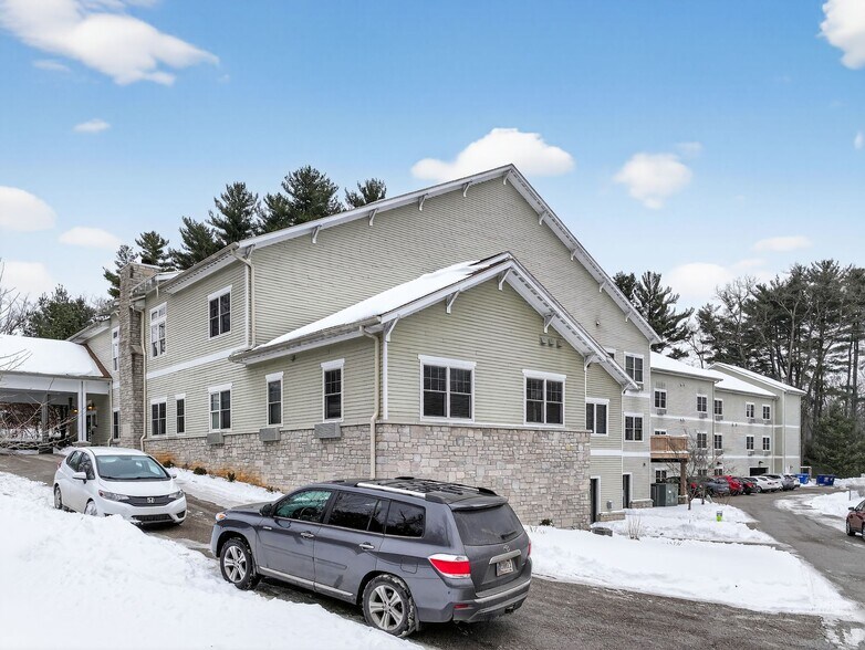 More Photos Of 751 E Tamarack Trl, Bloomington Healthcare For Sale