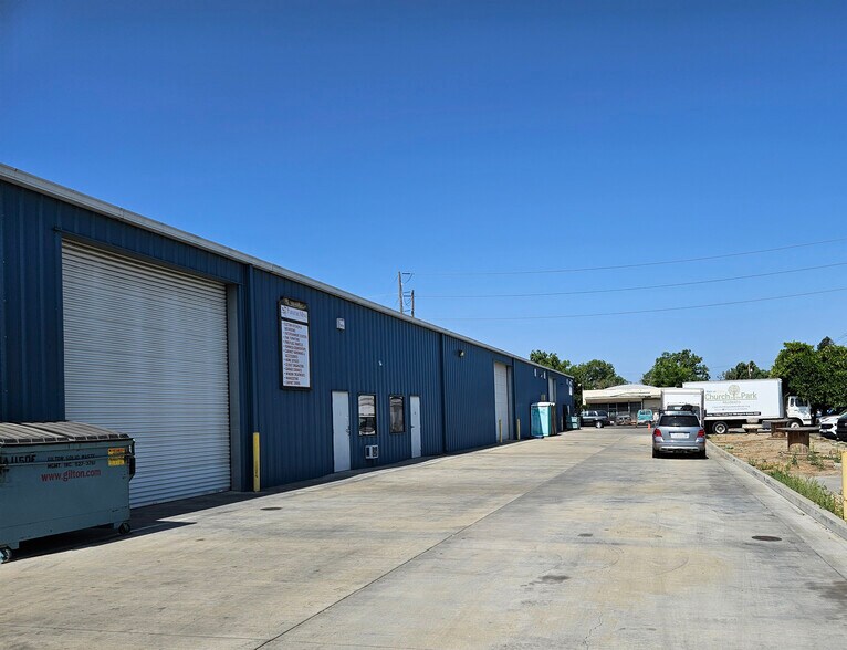 More Photos Of 202 S Santa Cruz Ave, Modesto Warehouse For Lease