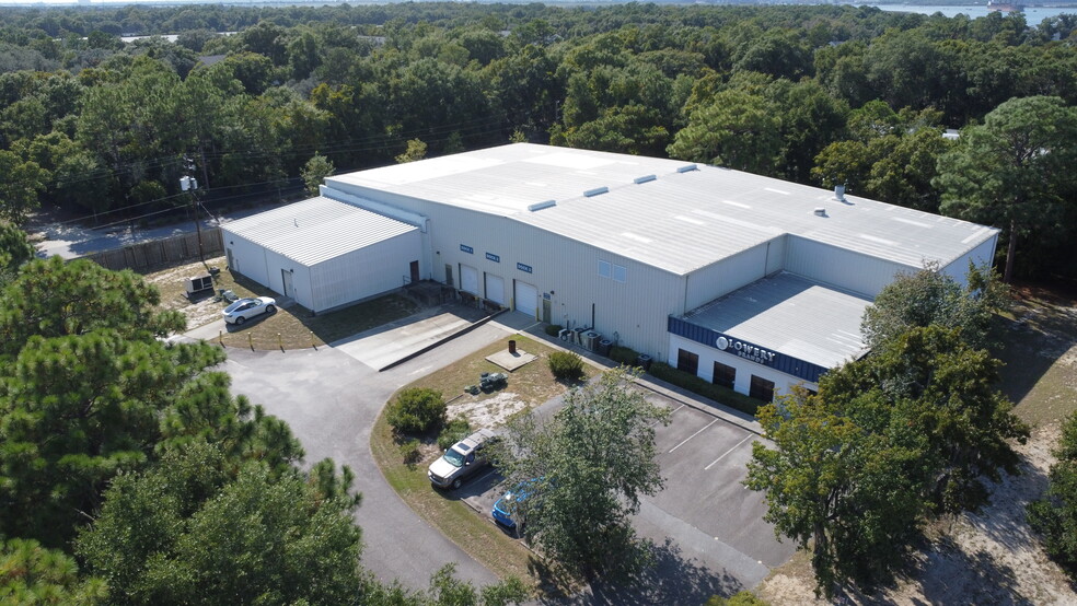 Primary Photo Of 415 Jessen Ln, Charleston Warehouse For Lease