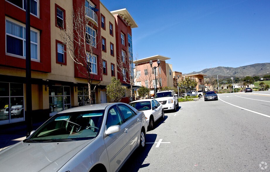 More Photos Of 101 McLellan Dr, South San Francisco Apartments For Lease
