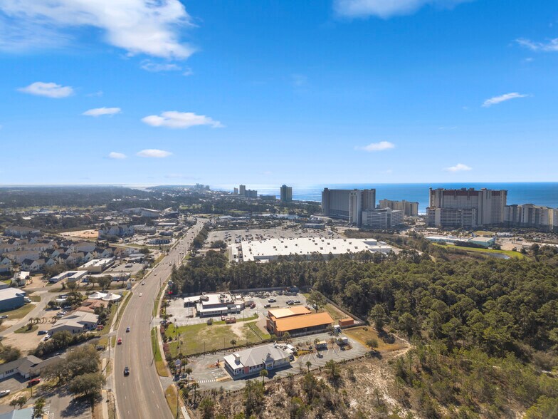 More Photos Of 10031 Hutchison Blvd, Panama City Beach Restaurant For Sale