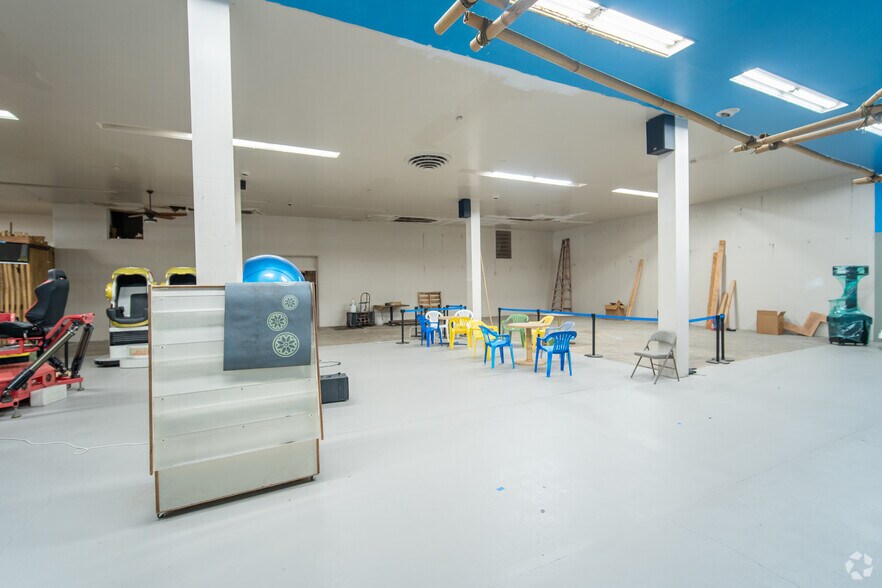 More Photos Of 138 Kamehameha Ave, Hilo Storefront For Sale
