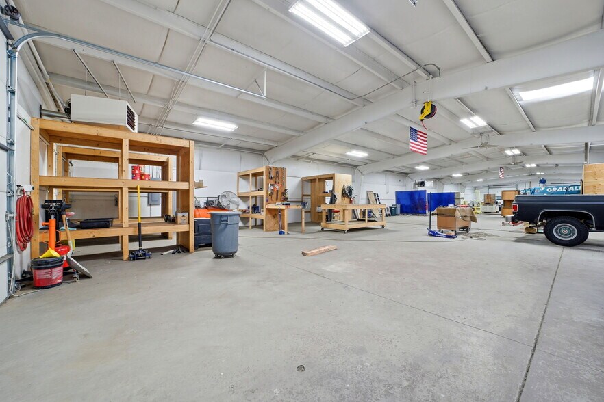 More Photos Of 114 5th St, Fowler Industrial For Sale