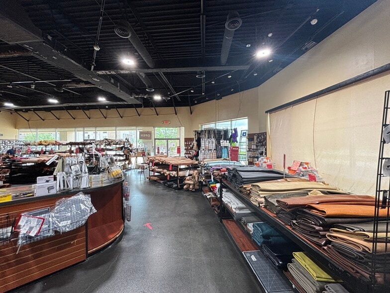More Photos Of 7601 W Sam Houston S, Houston Storefront For Sale