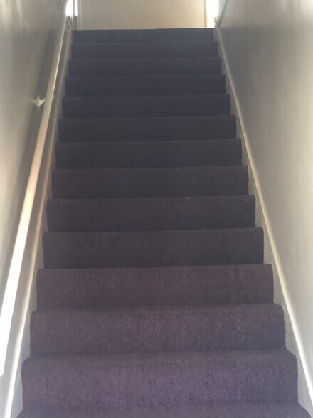 More Photos Of 2048-2050 W Florence Ave, Los Angeles Office For Sale