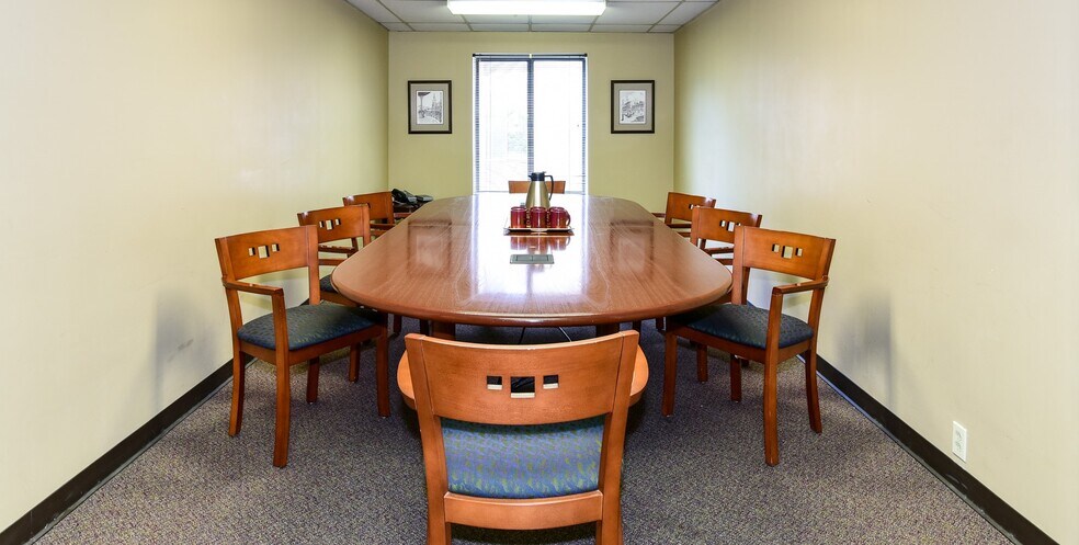 More Photos Of 2470 Windy Hill Rd SE, Marietta Office For Lease