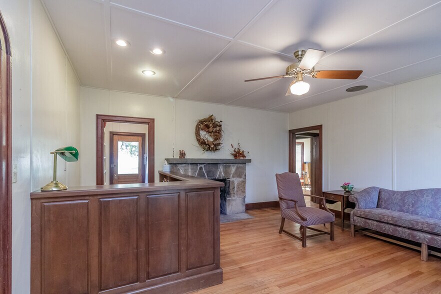 More Photos Of 615 Patterson, LaFayette Medical For Sale