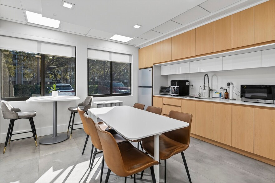 More Photos Of 9400 SW 77th Ave, Miami Office For Lease