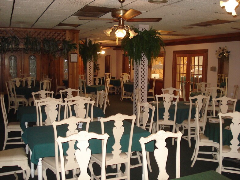 More Photos Of 50 Sun Air Blvd E, Haines City Restaurant For Lease