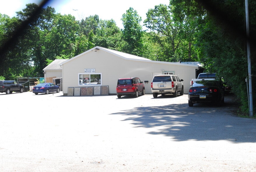 More Photos Of 1402 Route 300, Newburgh Showroom For Sale