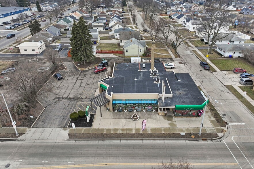 More Photos Of 3021 75th St, Kenosha Freestanding For Sale