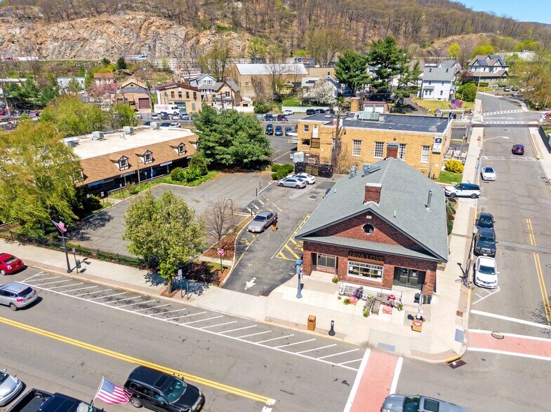 More Photos Of 50 Lafayette Ave, Suffern Freestanding For Lease